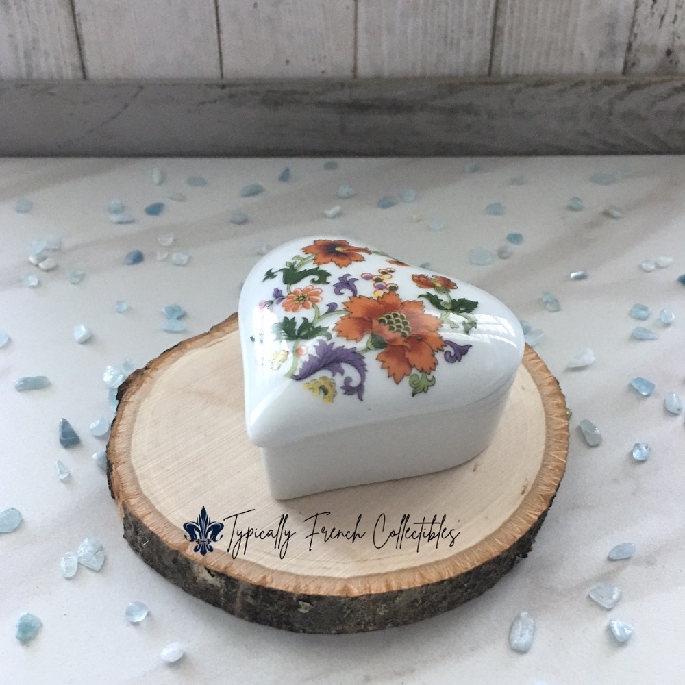 White Flower Heart Shaped Lidded Limoges Trinket Box